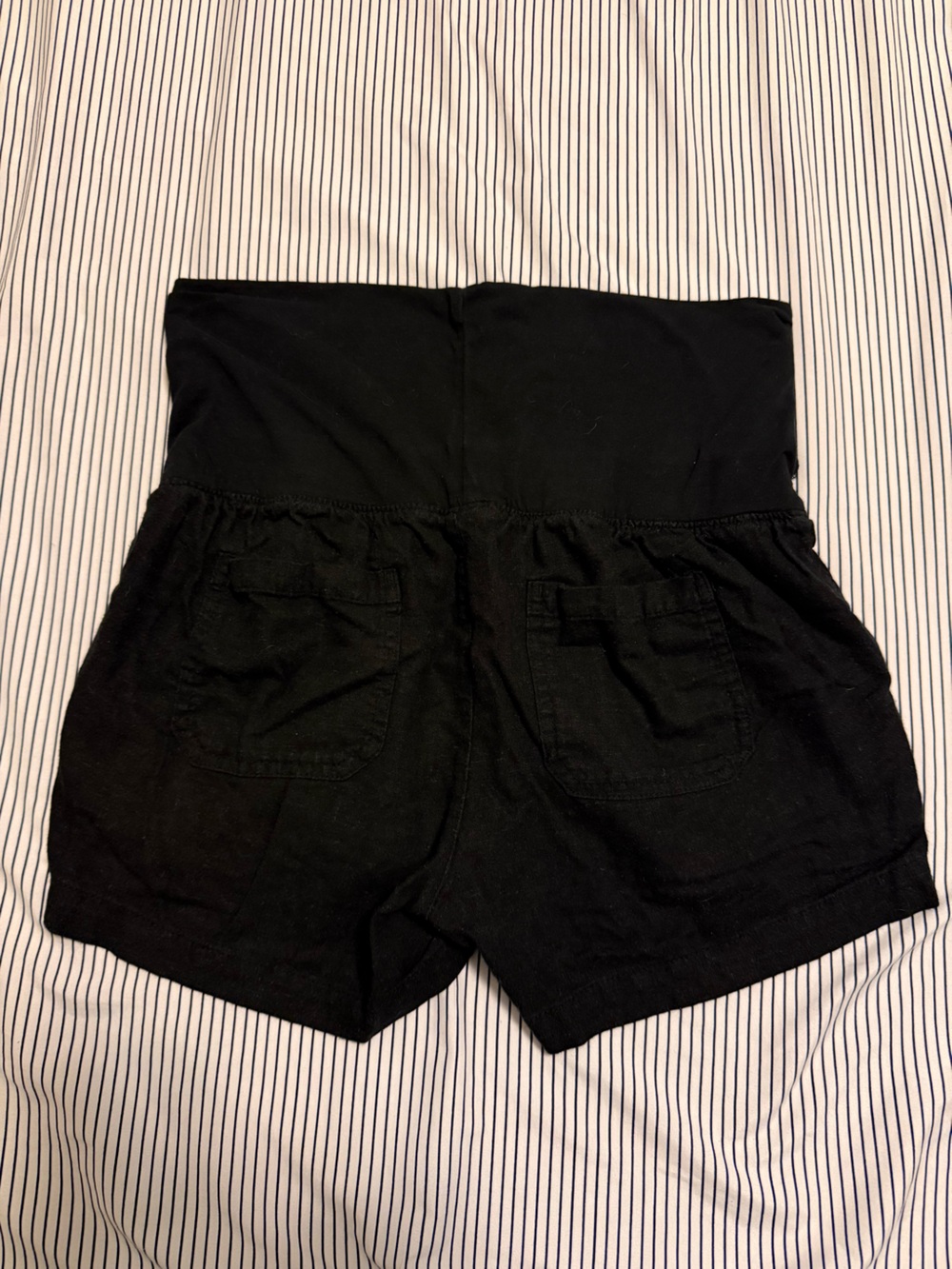 Maternity Linen Shorts - Picture 2 of 2